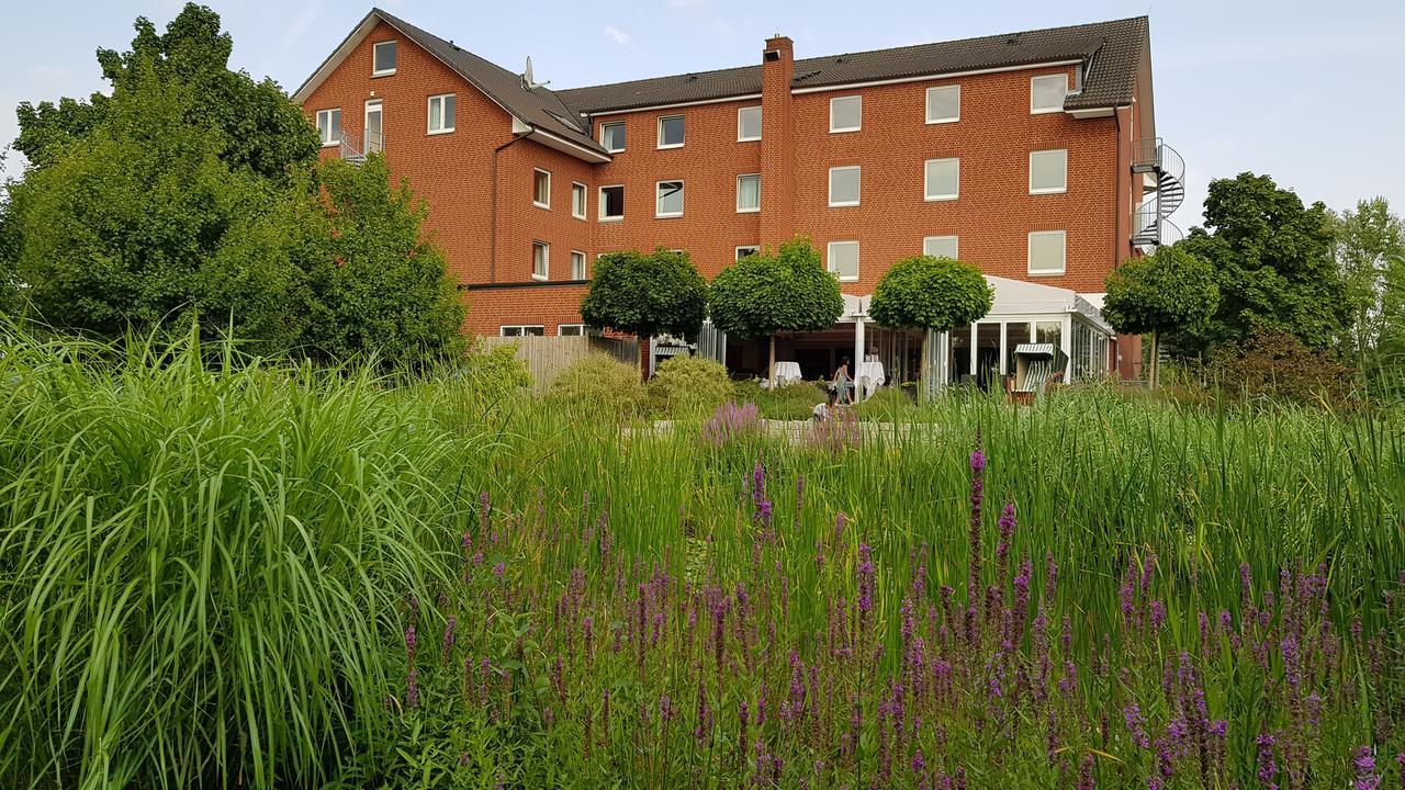 Hotel & Restaurant Fricke Lehrte Bagian luar foto